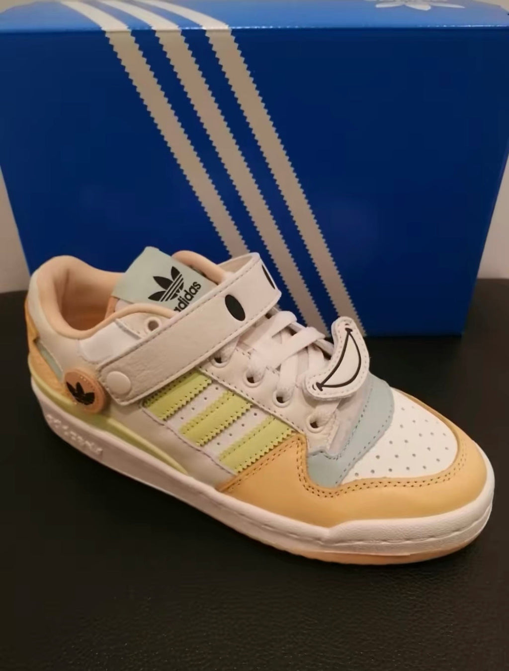 Adidas Originals Forum 84 Low Trainers GW4427 - product image from the listing.