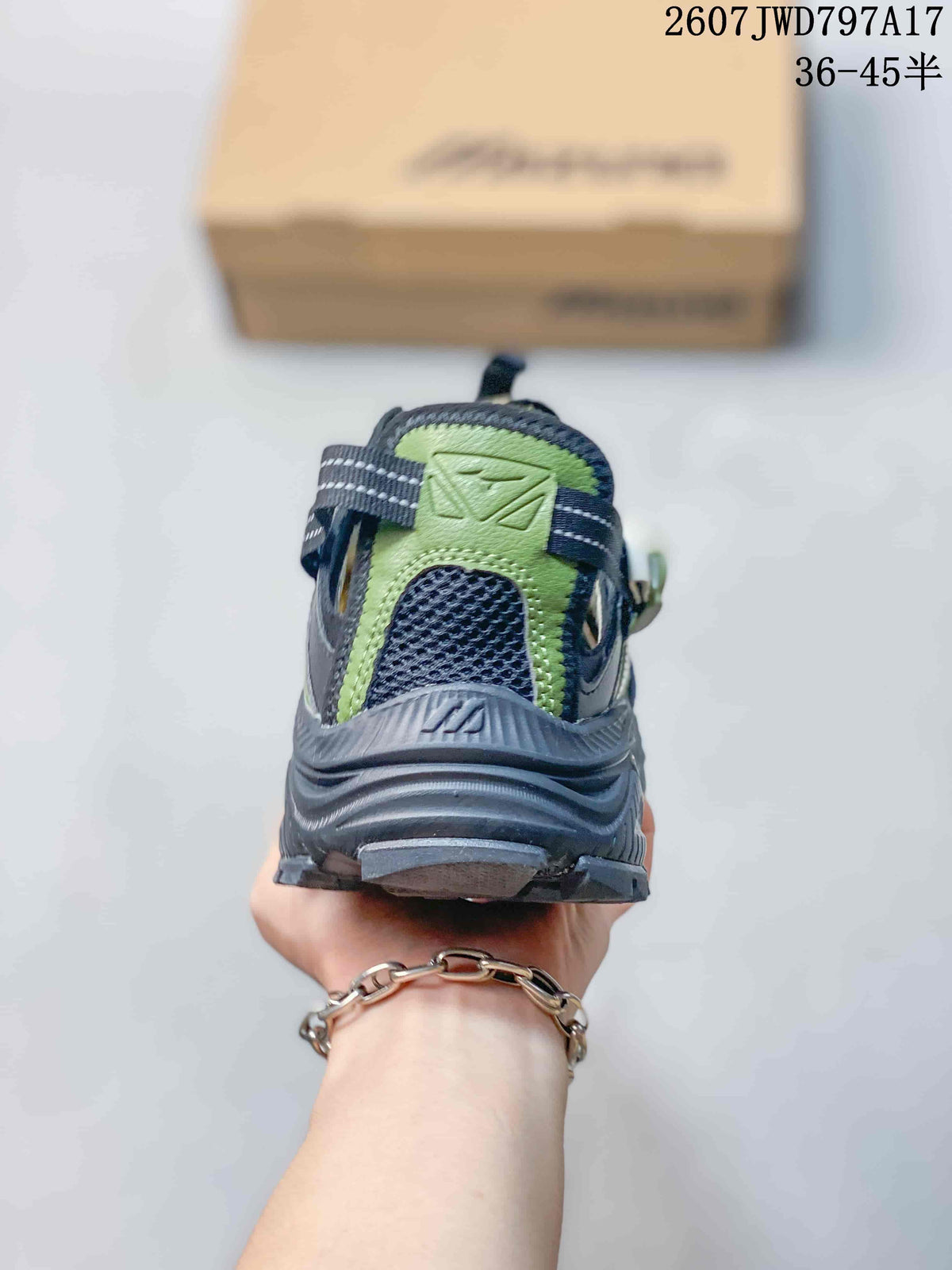 Mizuno Sportstyle Trail Trainers Green Navy 2607 TWD797A17 - product image from the listing.