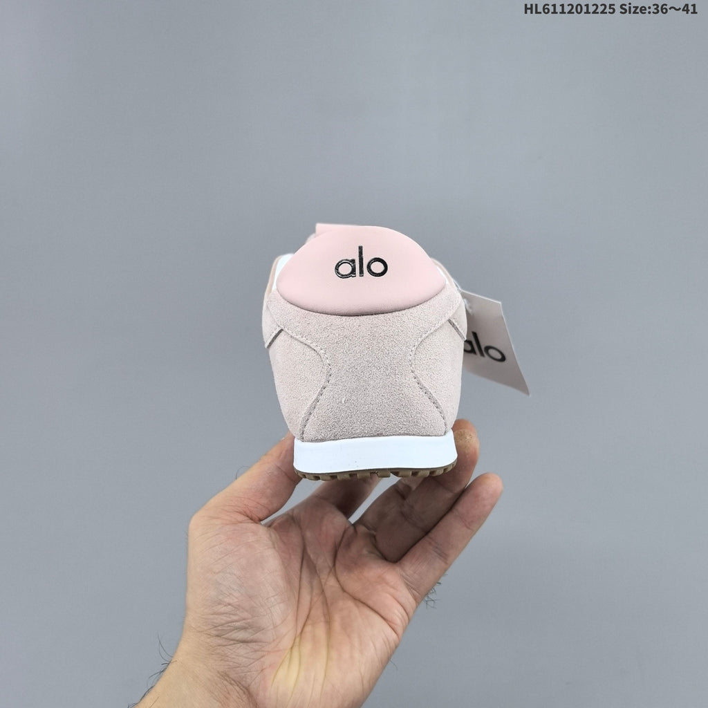 Alo Yoga Sunset Sneaker Low-Top in Blush in Pink - product image from the listing.