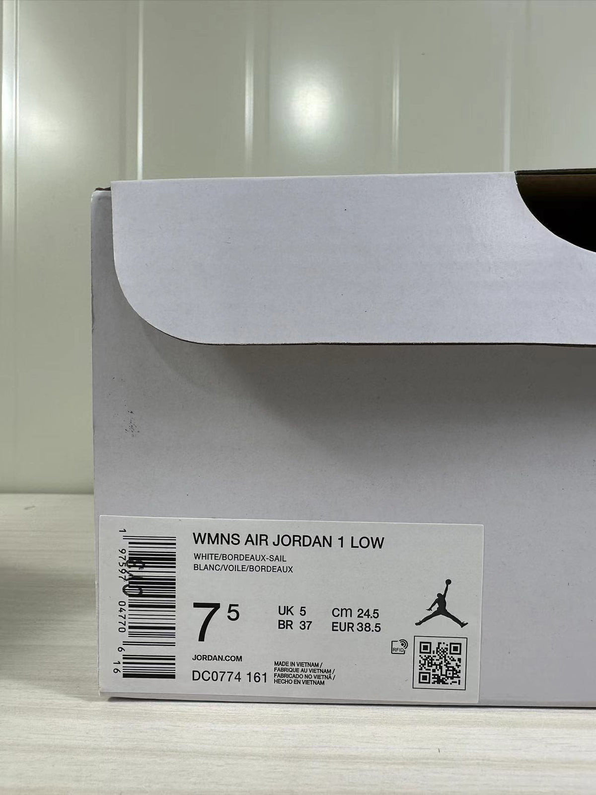 Air Jordan 1 Low Bordeaux White DC0774-161 - product image from the listing.