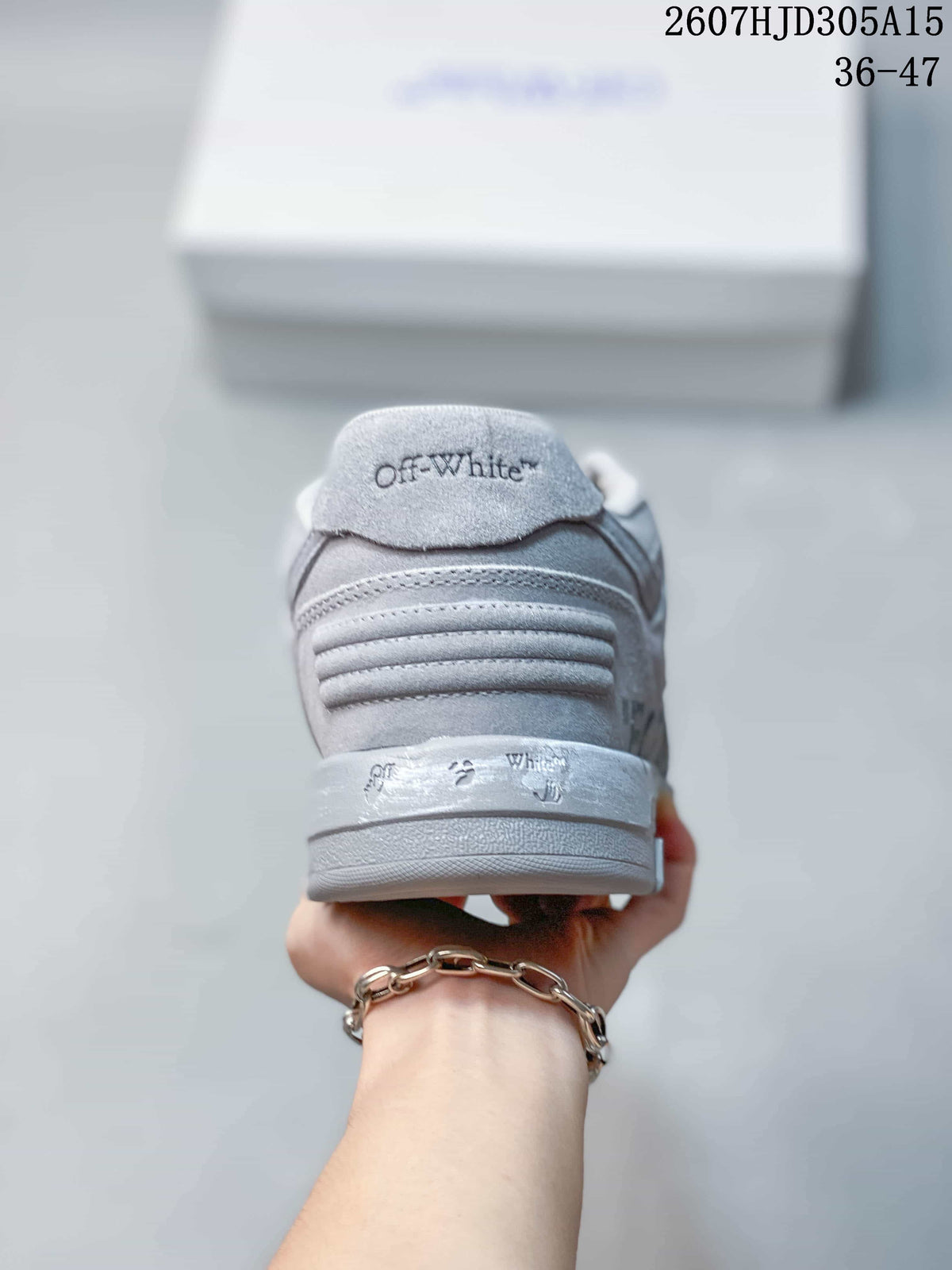 Off-White Low-Cut Lace-Up Sneakers Gray Style 2607HJD305A15 - product image from the listing.