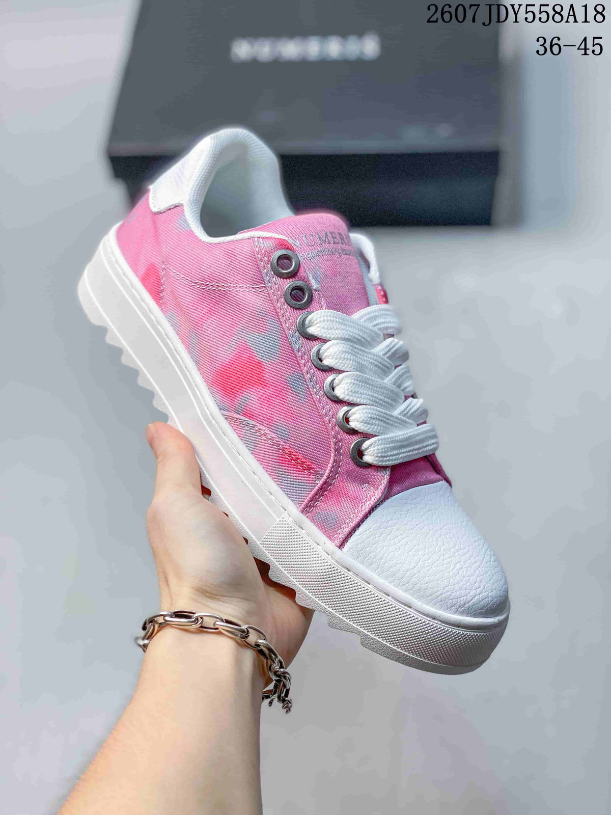 NUMERIS Pink and White Low-Cut Platform Sneakers 711085UYQ - product image from the listing.