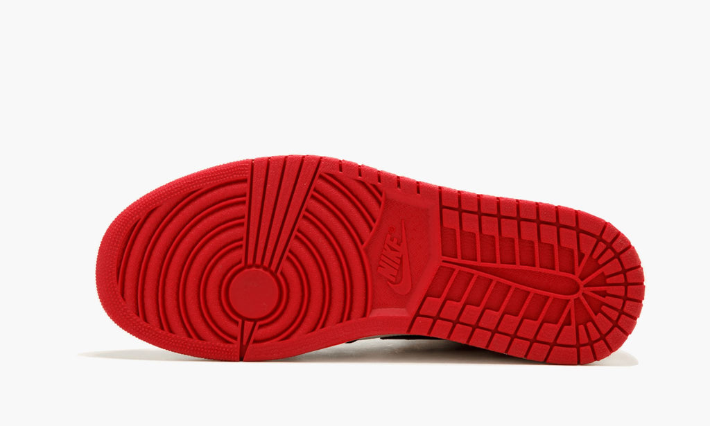 "Bred Toe" Jordan 1 Retro High - product image from the listing.