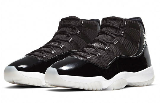 Jubilee 25th Anniversary - Jordan 11 Retro - product image from the listing.