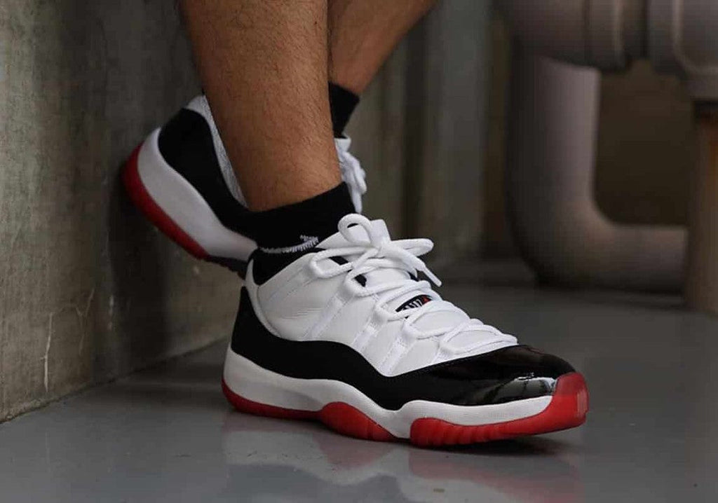Concord Bred - Jordan 11 Retro Low - product image from the listing.