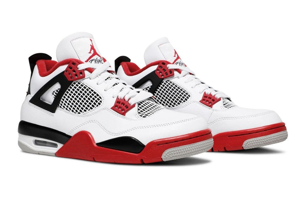 Fire Red Denim (2020) - Jordan 3 Retro SE - product image from the listing.