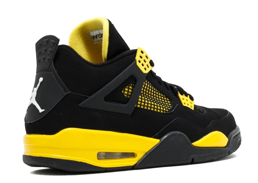 Thunder (2023) - Jordan 4 Retro - product image from the listing.