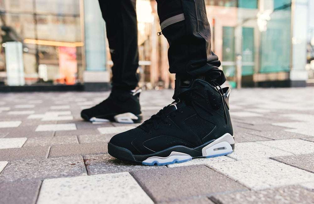 Jordan 6 Retro Chrome in Metallic Silver - product image from the listing.