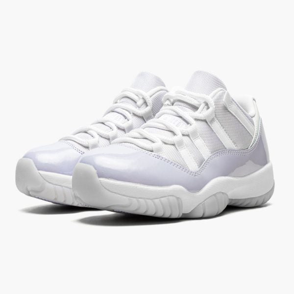 Women's AIR JORDAN 11 LOW "PURE VIOLET" - product image from the listing.