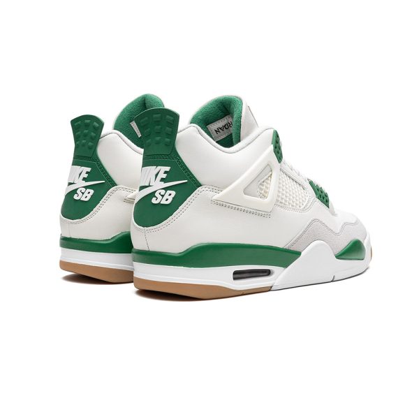 "Pine Green" AIR JORDAN 4 RETRO SB - product image from the listing.
