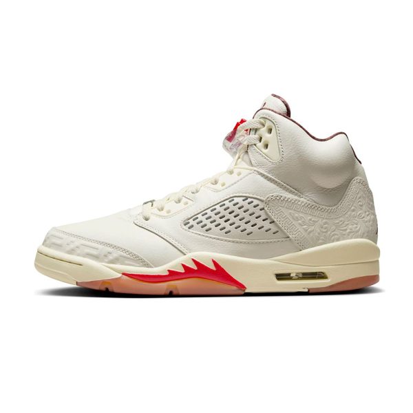 "El Grito" Air Jordan 5 Retro HF8833-100 - product image from the listing.