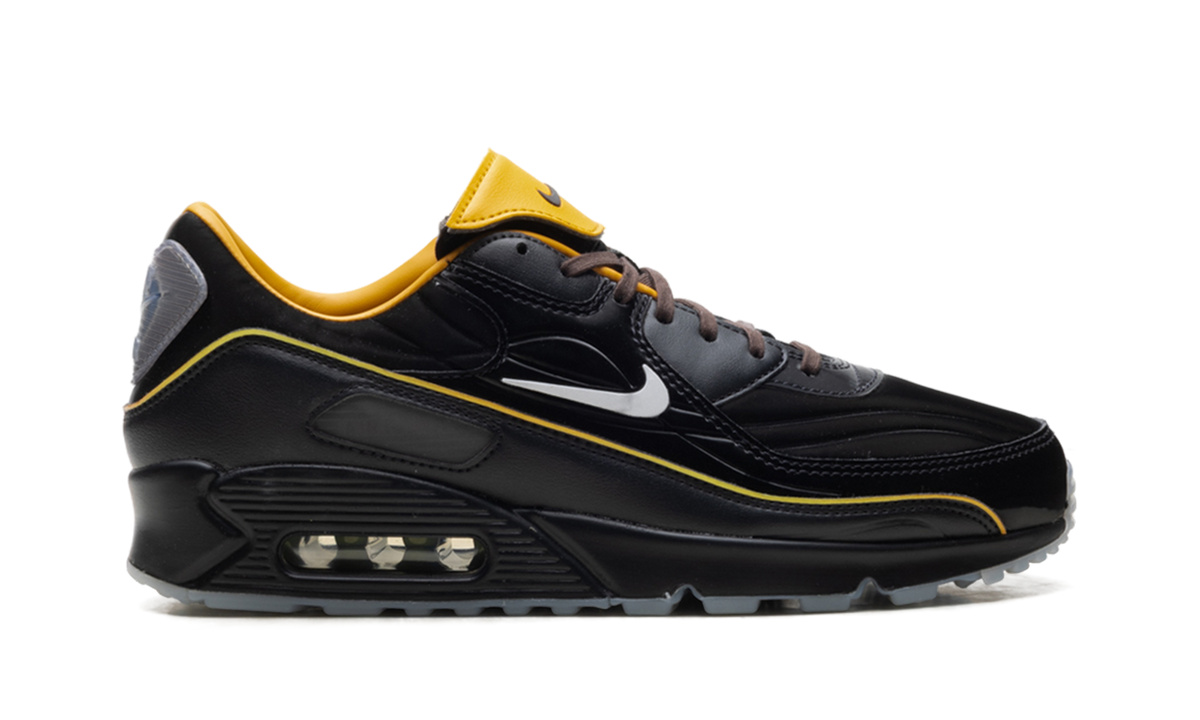 "Dark Cinder Mercurial Vapor 1" Air Max 90 IR5903 010 - product image from the listing.