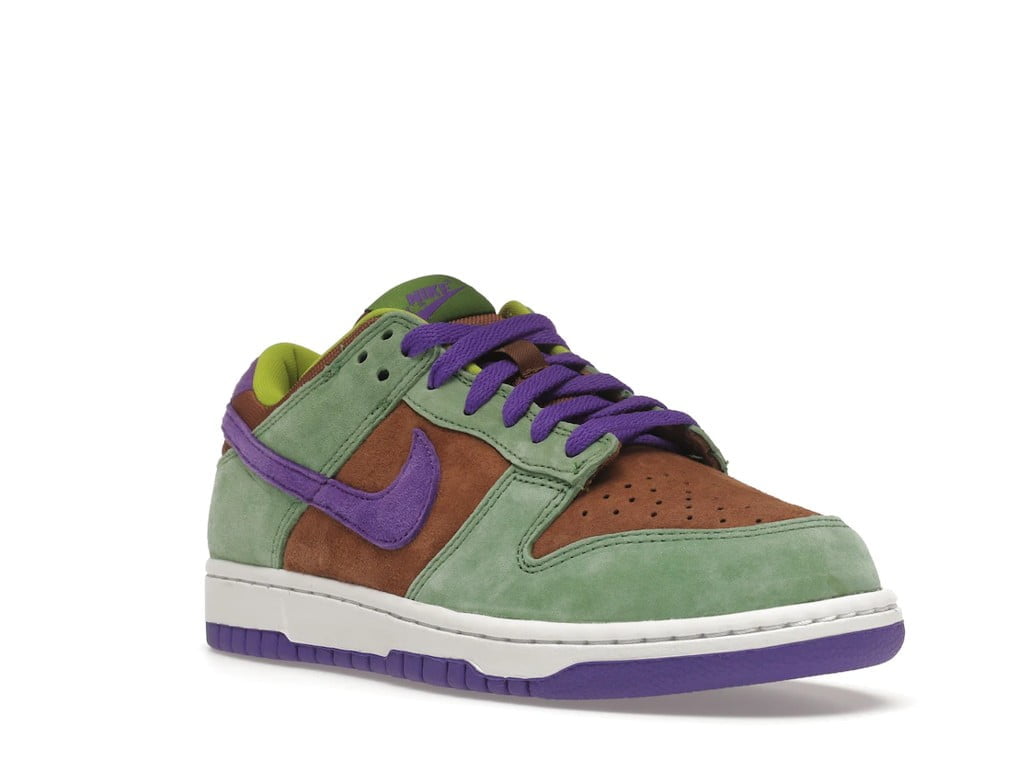 Dunk Low Veneer (2020) by Nike - product image from the listing.