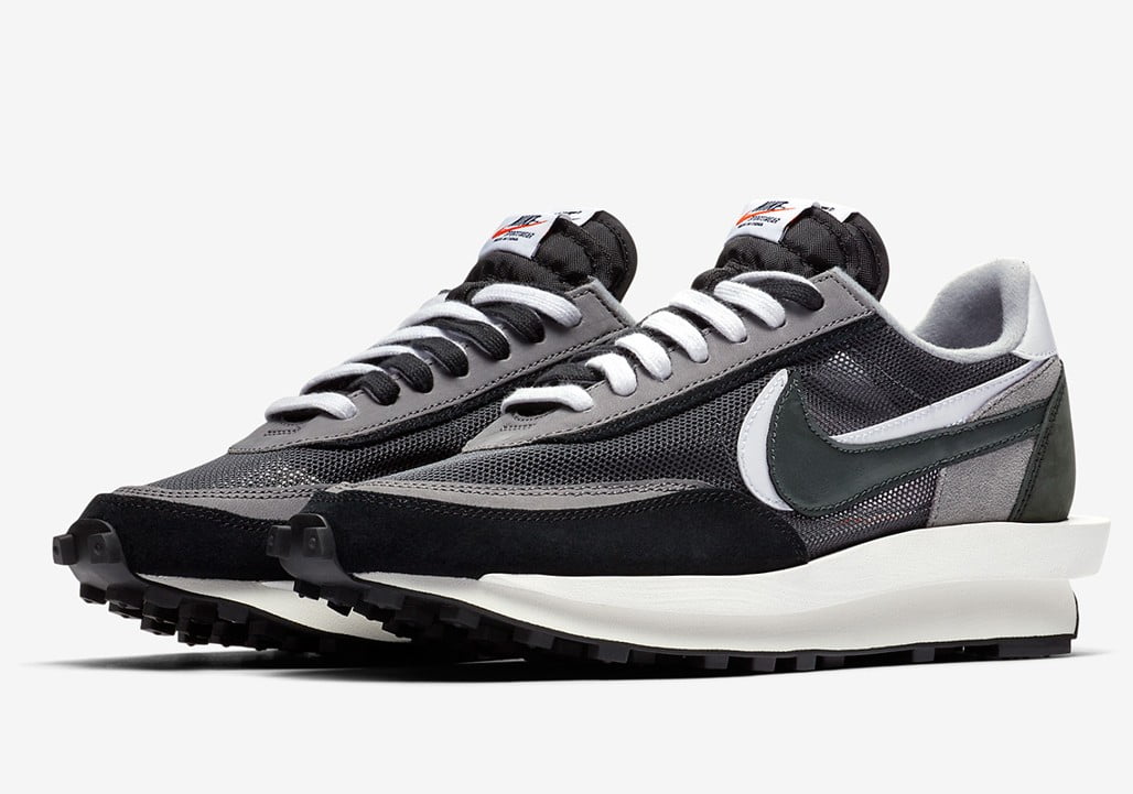 Nike LDWaffle x Sacai in Black - product image from the listing.