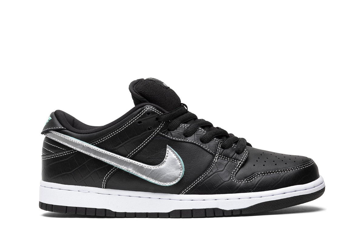 SB Dunk Low Diamond Supply Co Black Diamond by Nike - product image from the listing.