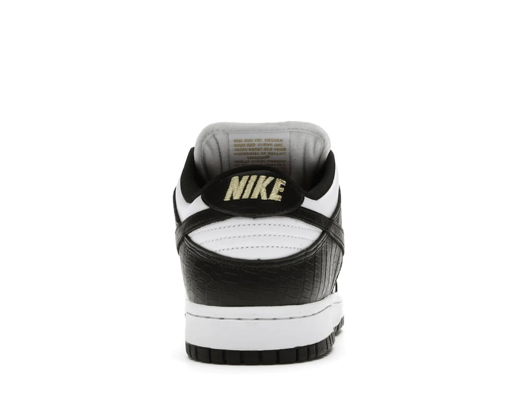 SB Dunk Low Supreme Stars Black (2021) by Nike - product image from the listing.