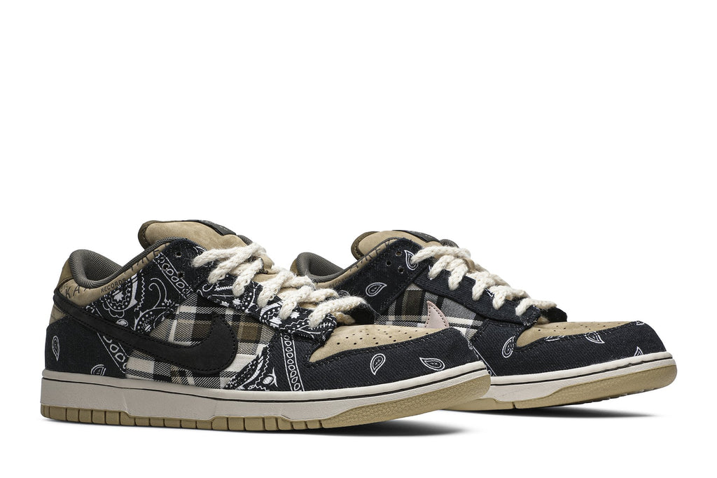 Regular Box - Nike SB Dunk Low x Travis Scott - product image from the listing.