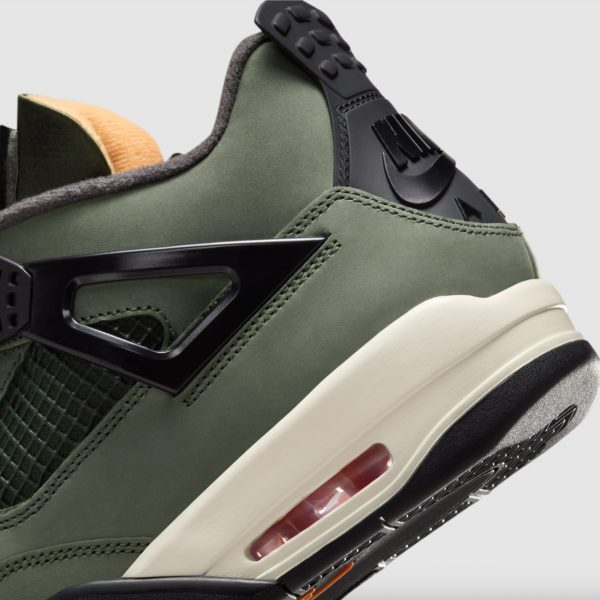 "Undefeated (2025)" Air Jordan 4 OG SP - product image from the listing.