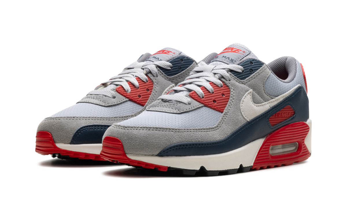 "USA Light Smoke Grey" Air Max 90 DM0029 005 - product image from the listing.