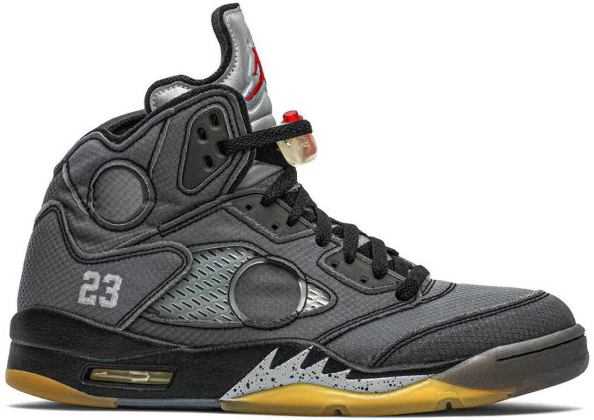 Off-White Muslin, Size 8, Pre-Owned - Jordan 5 Retro - product image from the listing.