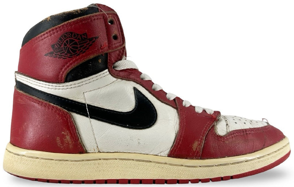 1985 Chicago🦄 - Air Jordan 1 - product image from the listing.