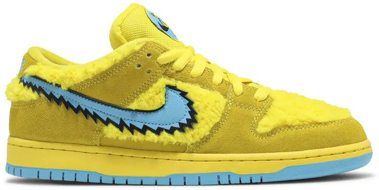 Nike Dunk Low SB x Grateful Dead Yellow Bear - Size 8.5 - product image from the listing.
