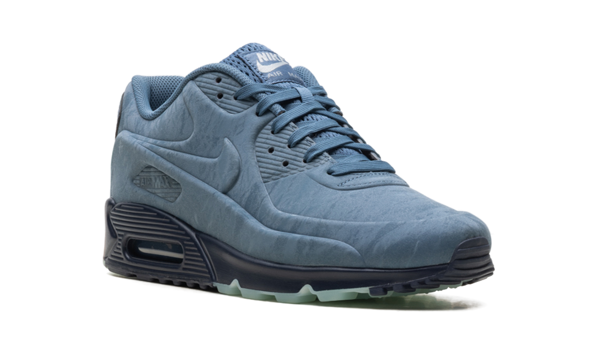 "Thunderstorm" Air Max 90 HQ1970 400 - product image from the listing.
